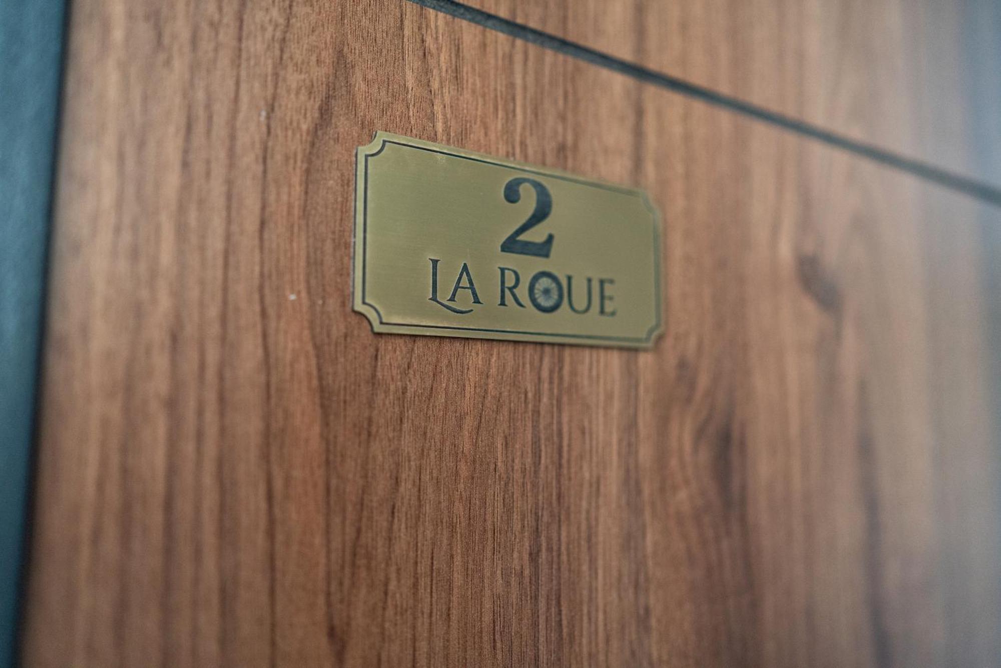 La Roue Hotel Vrsac Bagian luar foto